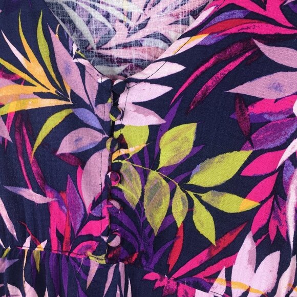 Torrid Floral Preplum V Neck Blouse Top Size 1 - Picture 3 of 7